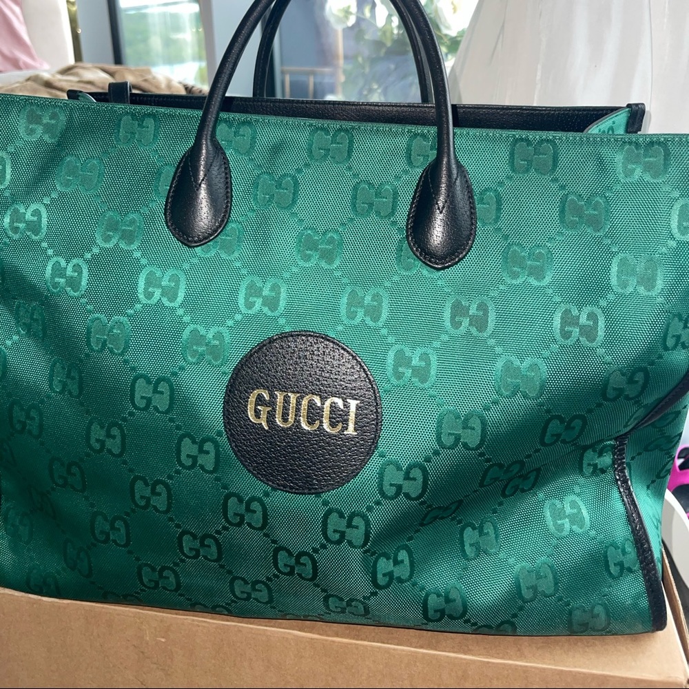 Gucci Book Tote in Green 💴